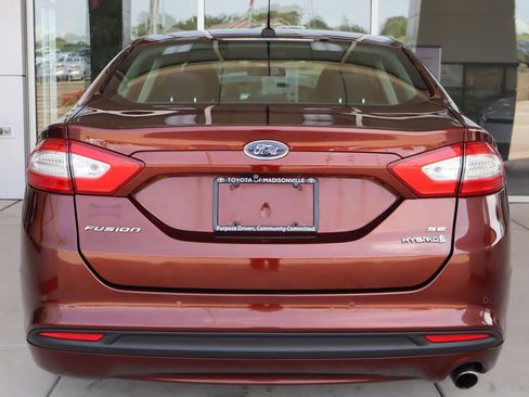 Used 2015 Ford Fusion SE FWD image 7