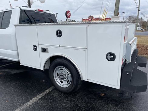 Used 2024 Ford F250 XL w/ XL Chrome Package image 8
