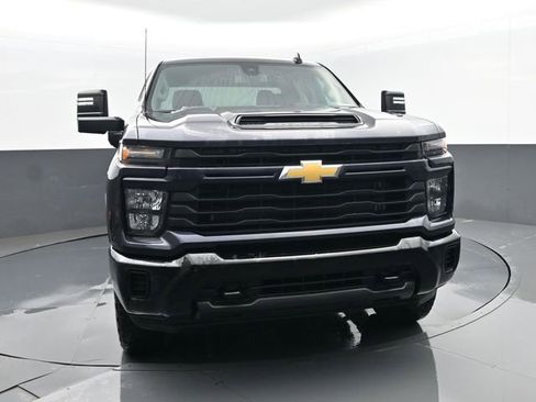 Used 2024 Chevrolet Silverado 2500 Custom w/ Custom Value Package AWD/4WD image 21