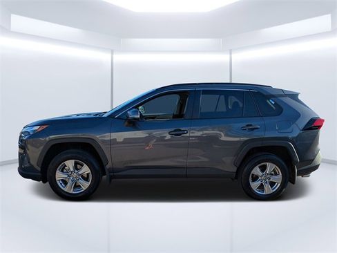 Used 2025 Toyota RAV4 XLE image 6