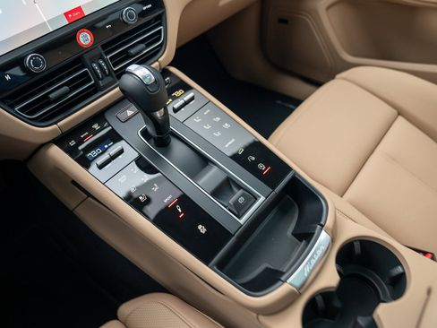 New 2026 Porsche Macan S AWD/4WD image 21