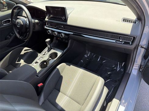 Used 2023 Honda Civic Sport image 13