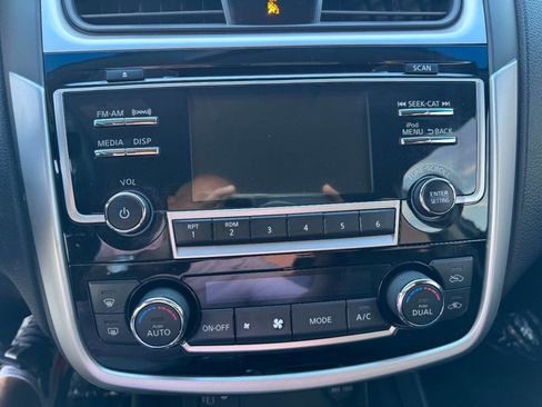 Used 2018 Nissan Altima 2.5 SV FWD image 22