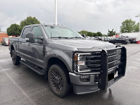 Used 2022 Ford F250 Lariat w/ Black Appearance Package AWD/4WD image 3