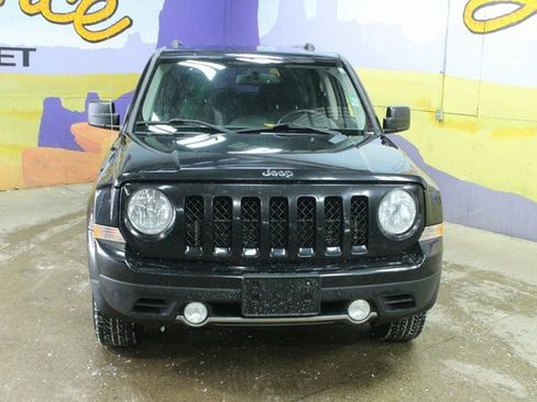 Used 2016 Jeep Patriot High Altitude image 3