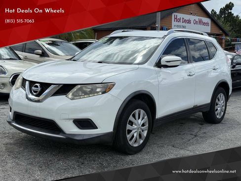 Used 2016 Nissan Rogue S w/ Appearance Package FWD image 1