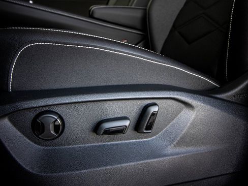 New 2026 Volkswagen Atlas SE image 29