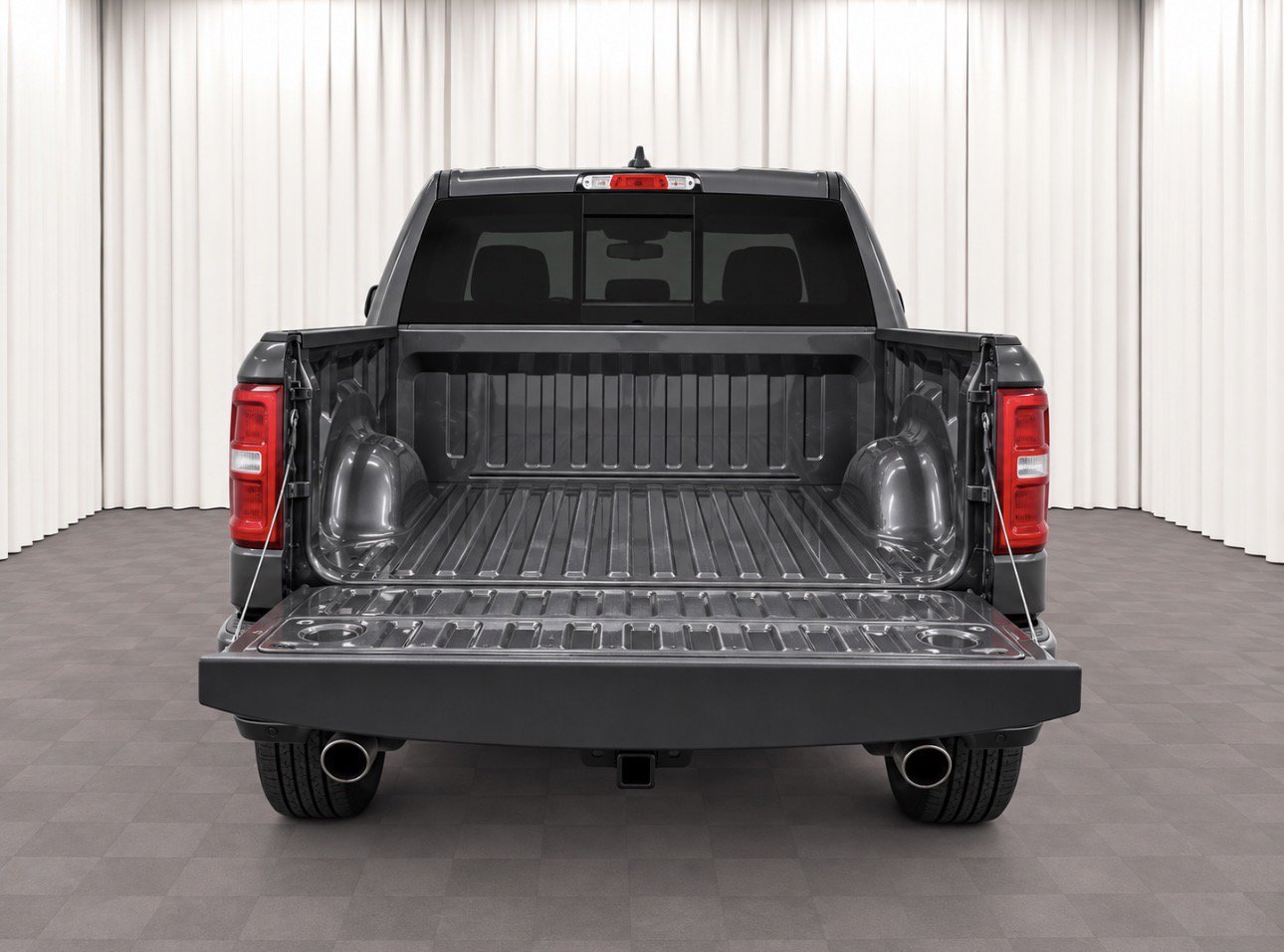 Used 2025 RAM 1500 Big Horn AWD/4WD image 5