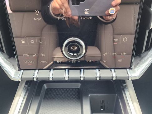 New 2026 GMC Acadia Elevation image 30