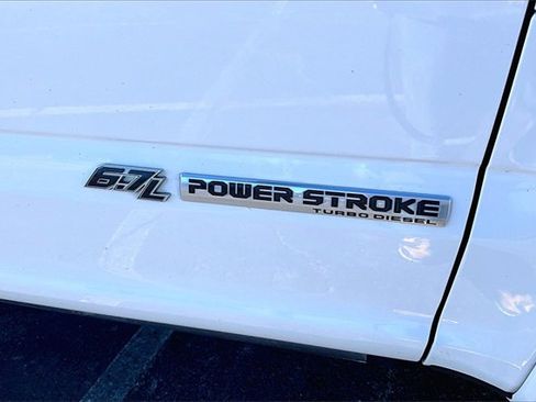 Used 2022 Ford F250 Platinum w/ Tremor Off-Road Package image 25