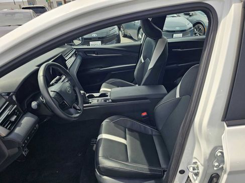Used 2026 Toyota Camry SE FWD image 20