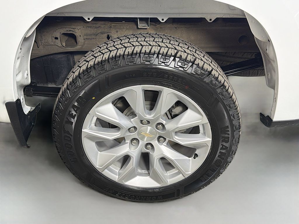 Used 2022 Chevrolet Silverado 1500 Custom AWD/4WD image 27