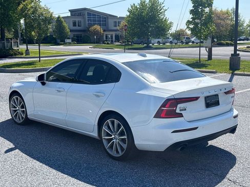 Used 2021 Volvo S60 T6 Momentum w/ Premium Package AWD/4WD image 5