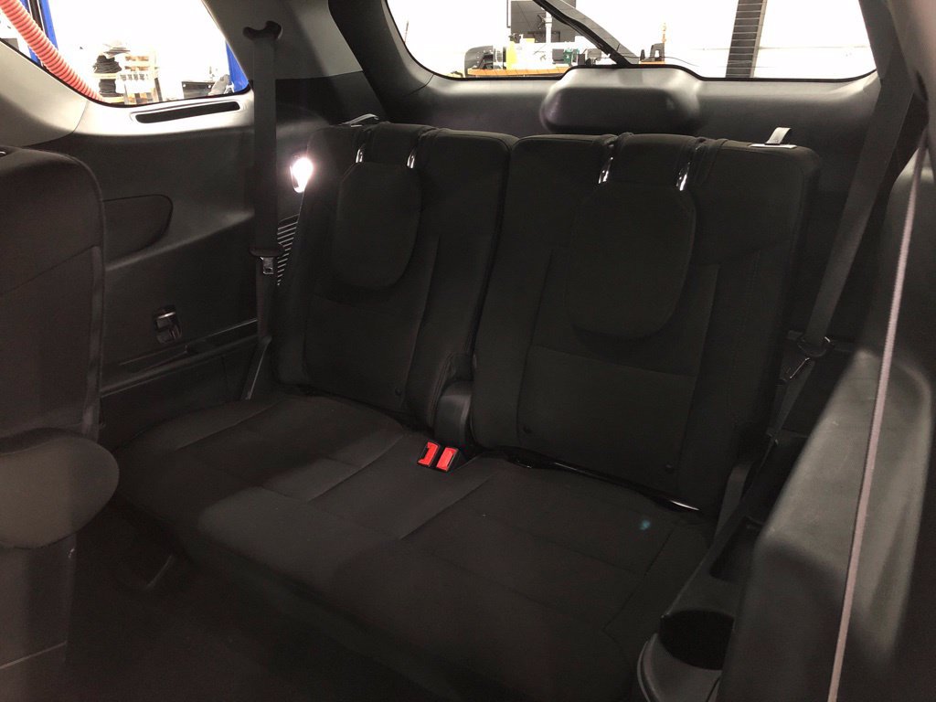 Used 2024 Ford Explorer XLT AWD/4WD image 16