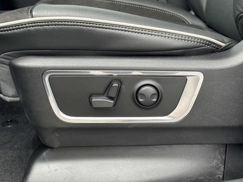 New 2026 RAM 1500 Laramie w/ Night Edition image 25