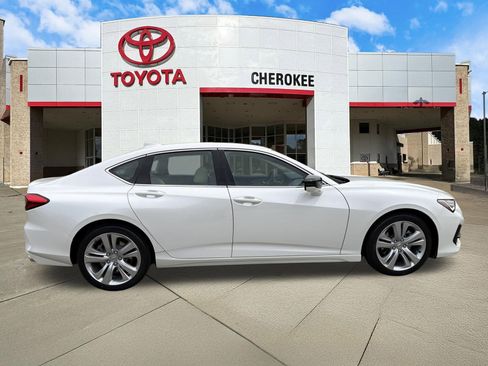 Used 2023 Acura TLX w/ Technology Package FWD image 4