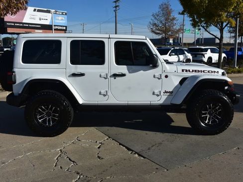 Used 2025 Jeep Wrangler Unlimited Rubicon image 4