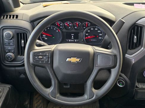 Certified 2023 Chevrolet Silverado 1500 Custom image 4