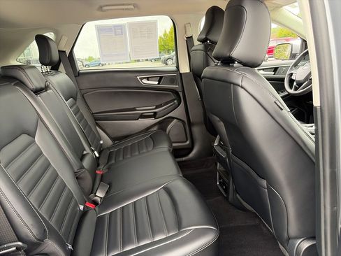 Used 2024 Ford Edge SEL w/ Convenience Package AWD/4WD image 32