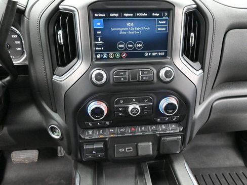 Used 2023 GMC Sierra 3500 Denali w/ Denali Ultimate Package image 22