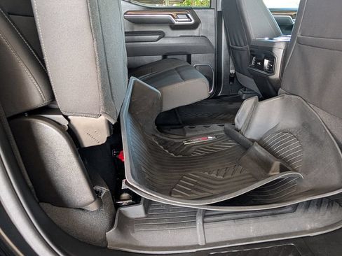 Certified 2025 Chevrolet Silverado 1500 LT AWD/4WD image 22
