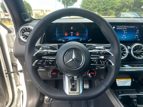 New 2026 Mercedes-Benz GLB 35 AMG 4MATIC image 27