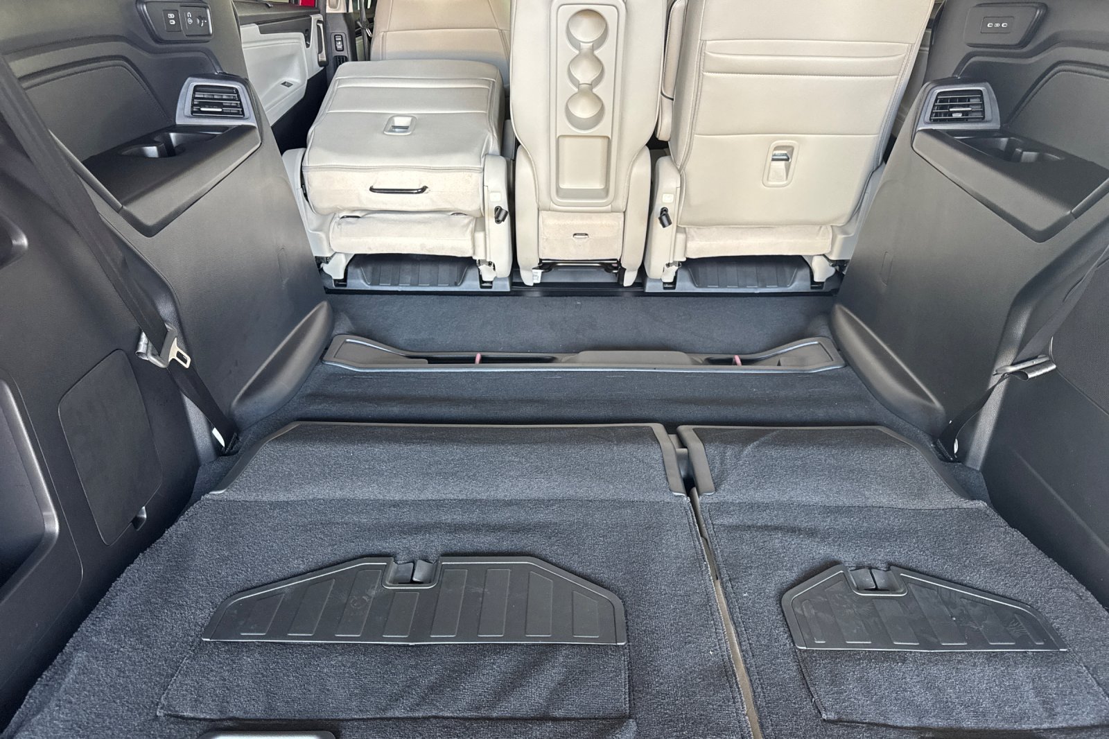 New 2027 Honda Odyssey Touring image 13
