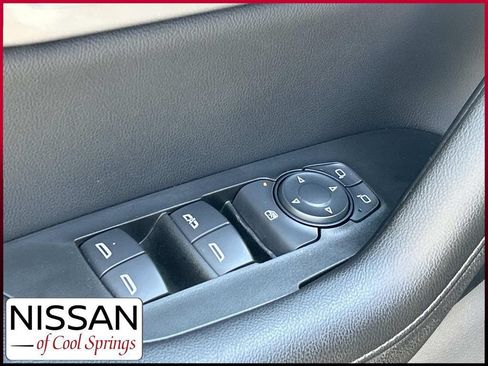Used 2021 Chevrolet Blazer LT FWD image 20