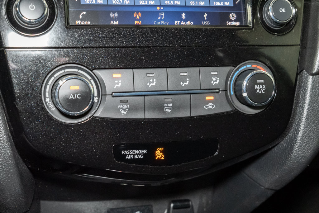 Used 2020 Nissan Rogue S w/ Special Edition Package FWD image 17