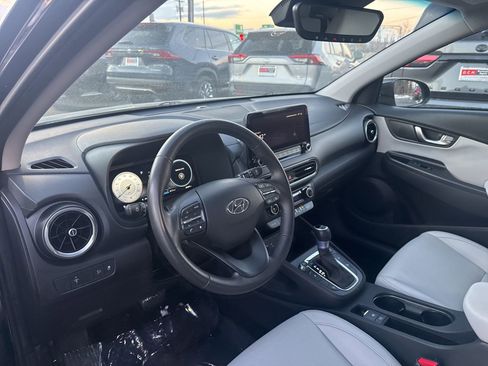 Used 2023 Hyundai Kona Limited image 11