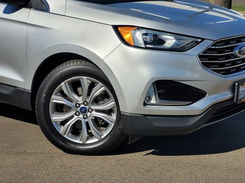 Used 2019 Ford Edge Titanium AWD/4WD image 9