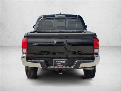 Used 2020 Toyota Tacoma SR5 RWD image 6