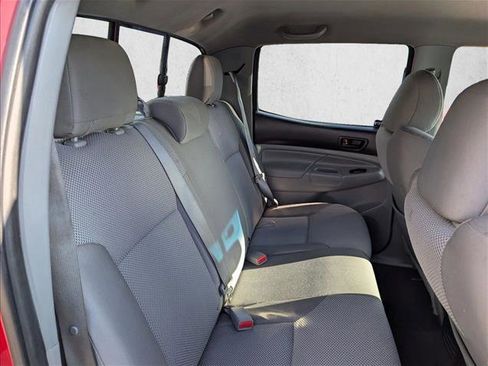 Used 2012 Toyota Tacoma PreRunner image 17