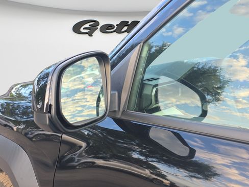 Used 2024 Toyota Tacoma TRD Off-Road AWD/4WD image 26