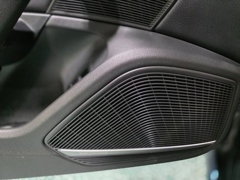 Used 2018 Audi A4 2.0T Premium Plus w/ Premium Plus Package image 18