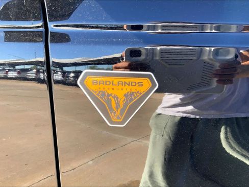 Used 2022 Ford Bronco Badlands AWD/4WD image 29