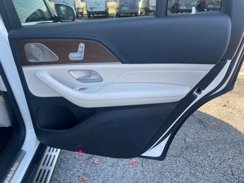 Certified 2022 Mercedes-Benz GLS 450 4MATIC image 26
