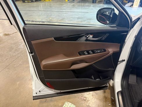 Certified 2020 Kia Sorento SX image 11