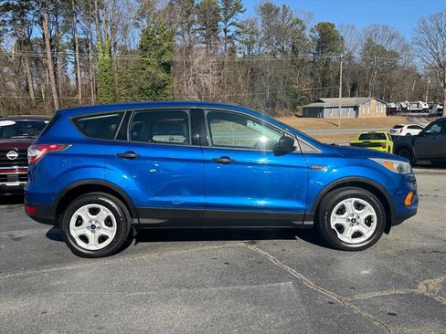 Used 2017 Ford Escape S image 2