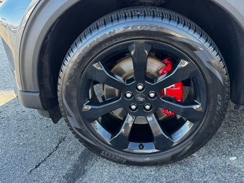 Used 2024 Ford Explorer ST w/ Equipment Group 401A image 3