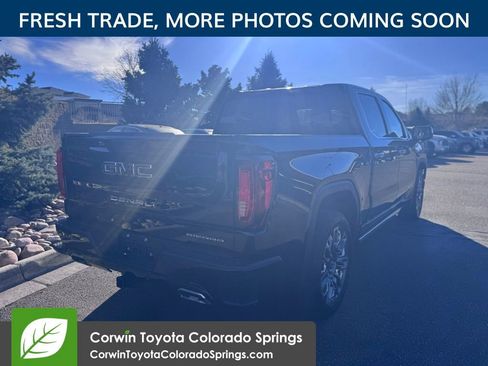 Used 2025 GMC Sierra 1500 Denali Ultimate image 8