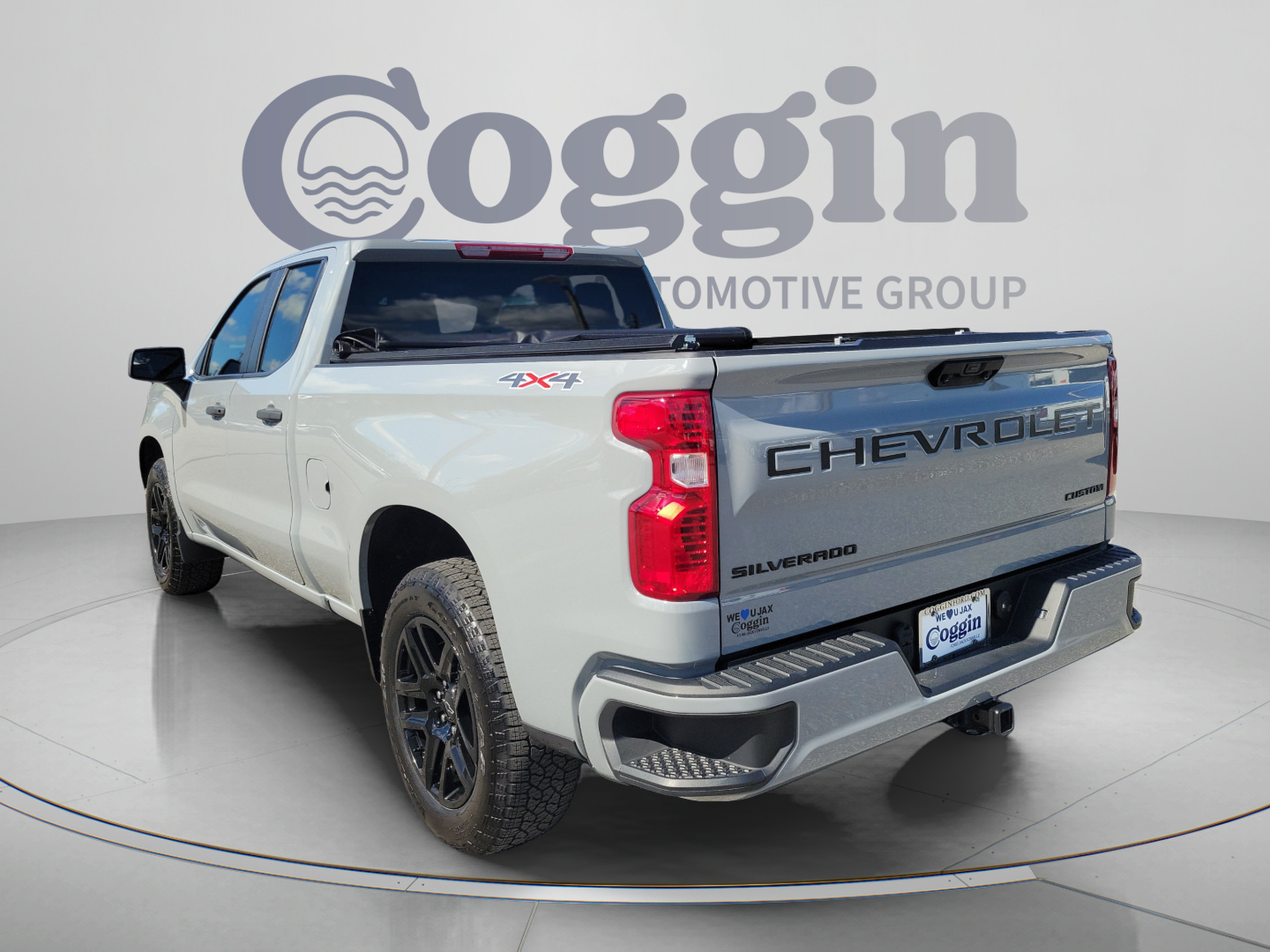 Used 2024 Chevrolet Silverado 1500 Custom w/ LPO, Dark Essentials Package AWD/4WD image 2