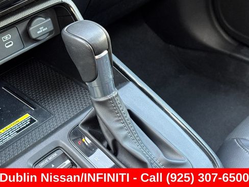 Used 2025 Honda CR-V EX-L image 32