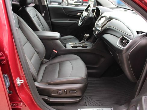 Used 2021 Chevrolet Equinox Premier AWD/4WD image 23