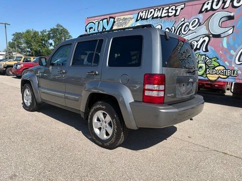 Used 2012 Jeep Liberty Sport w/ Popular Equipment Group AWD/4WD image 4