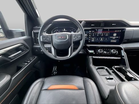 Used 2024 GMC Sierra 2500 AT4 w/ AT4 Premium Plus Package AWD/4WD image 6