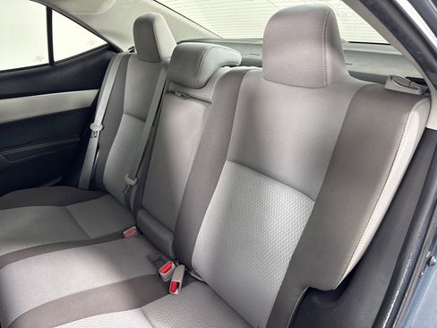 Used 2018 Toyota Corolla LE image 20