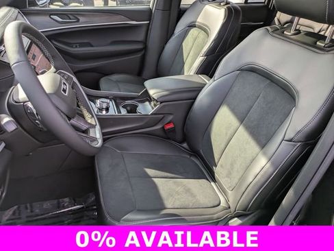 New 2026 Jeep Grand Cherokee Laredo AWD/4WD image 11