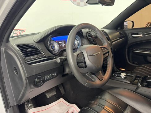 Used 2023 Chrysler 300 S RWD image 10