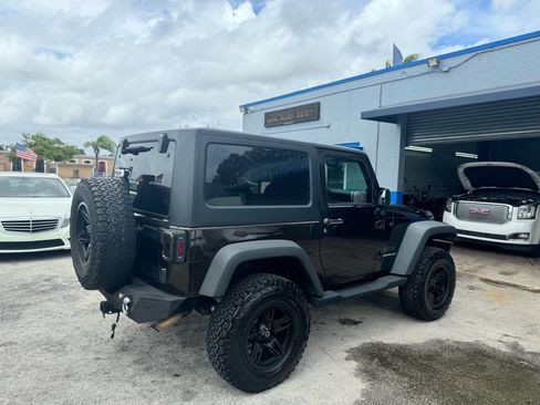 Used 2013 Jeep Wrangler Sport image 10